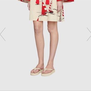 Gucci White Platform Flip Flop 39 Chevron